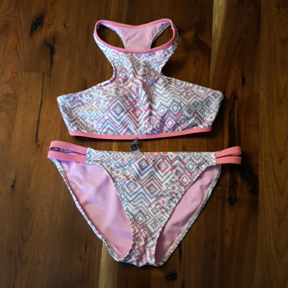 Cute Bikini Set - Picture 1 of 10